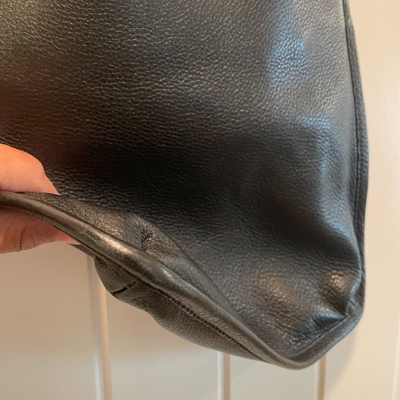 Tory Burch Crossbody - Picture 4 of 11